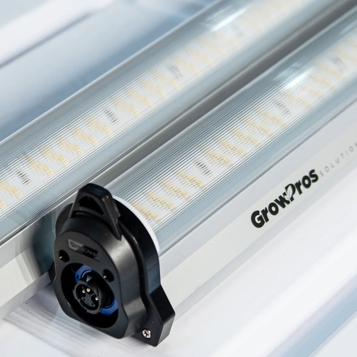 par lite under canopy lights